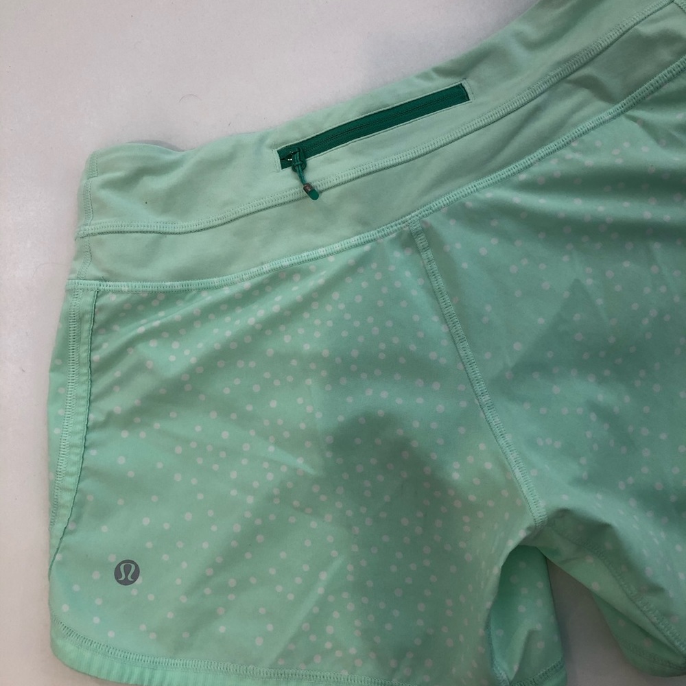 Lululemon speed up short Sz 6